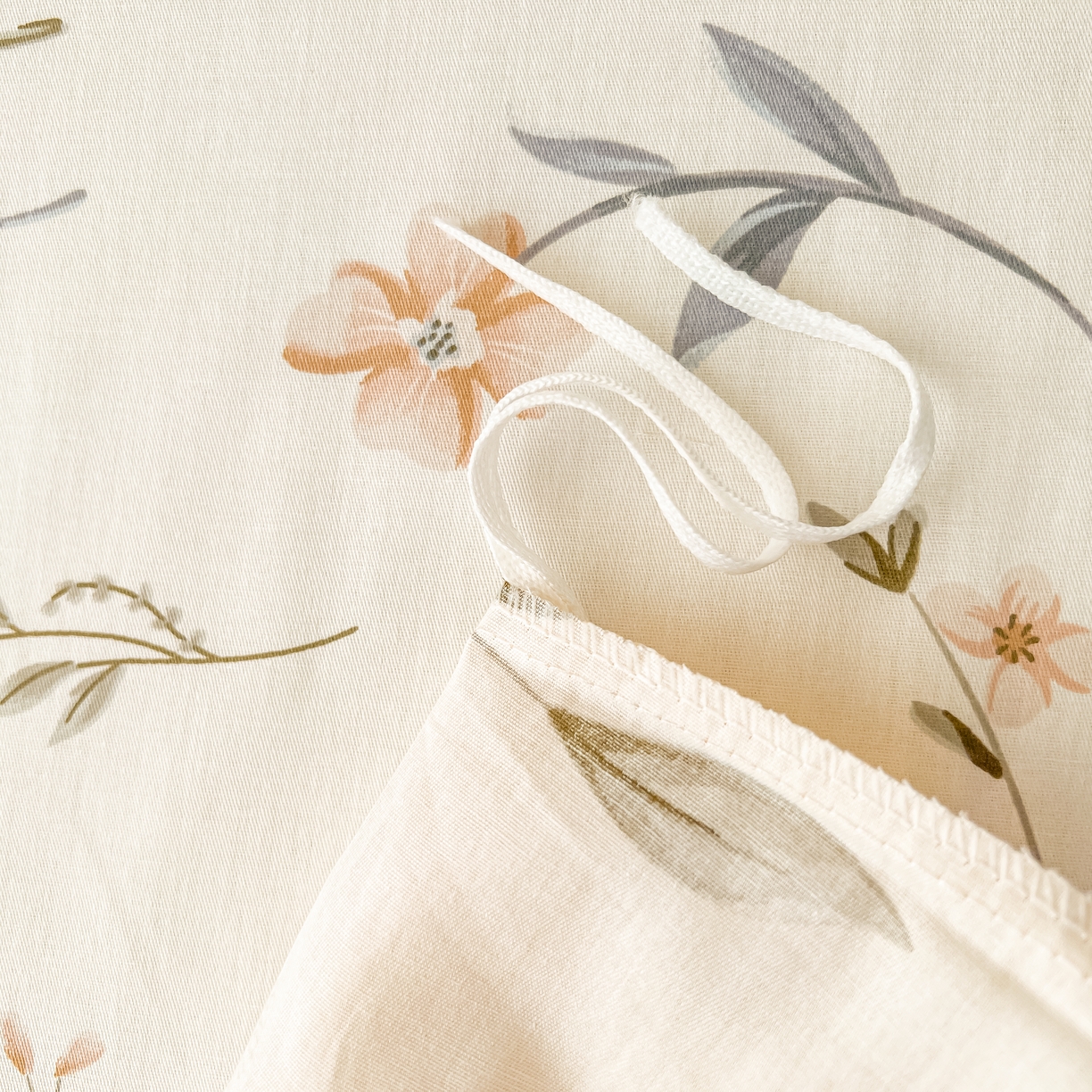 91家纺网 家纺一手货源 找家纺 珂博家纺 2026新款12868全棉纯棉小清新印花四件套 花枝印象