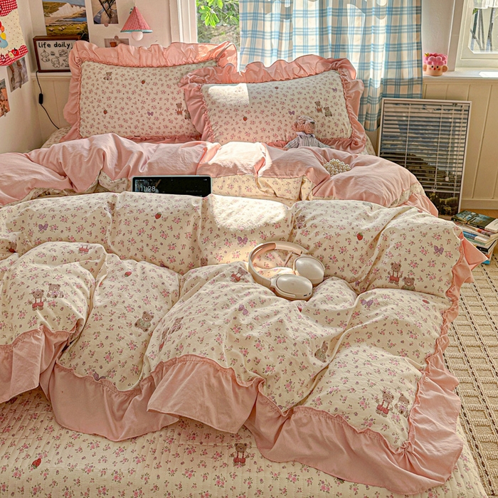 91家纺网 家纺一手货源 找家纺 富米莱（原臻工厂） 2026春夏新款仿棉A类韩系大花边床盖床裙四件套 艾利花园