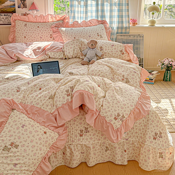 91家纺网 家纺一手货源 找家纺 富米莱（原臻工厂） 2026春夏新款仿棉A类韩系大花边床盖床裙四件套 艾利花园