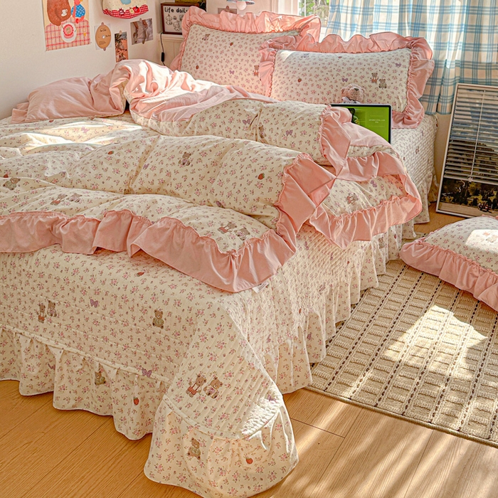 91家纺网 家纺一手货源 找家纺 富米莱（原臻工厂） 2026春夏新款仿棉A类韩系大花边床盖床裙四件套 艾利花园