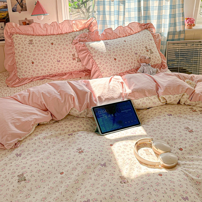 91家纺网 家纺一手货源 找家纺 富米莱（原臻工厂） 2026春夏新款仿棉A类韩系大花边床盖床裙四件套 艾利花园