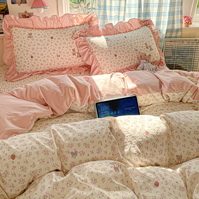 91家纺网 家纺一手货源 找家纺 富米莱（原臻工厂） 2026春夏新款仿棉A类韩系大花边床盖床裙四件套 艾利花园