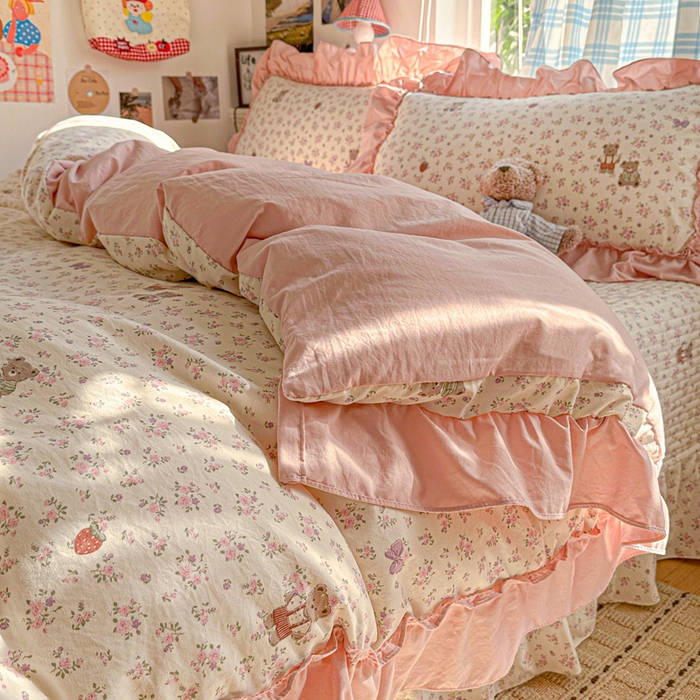 91家纺网 家纺一手货源 找家纺 富米莱（原臻工厂） 2026春夏新款仿棉A类韩系大花边床盖床裙四件套 艾利花园