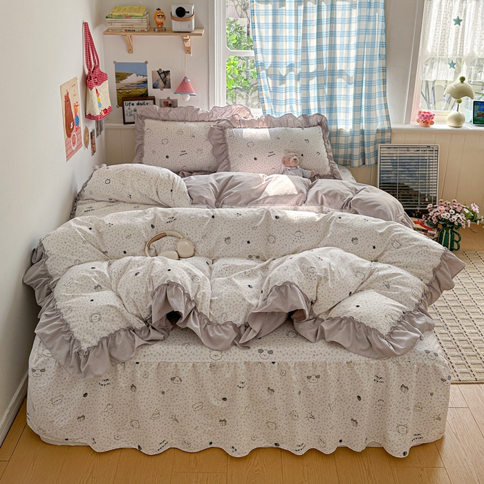 91家纺网 家纺一手货源 找家纺 富米莱（原臻工厂） 2026春夏新款仿棉A类韩系大花边床盖床裙四件套 耳机猫猫