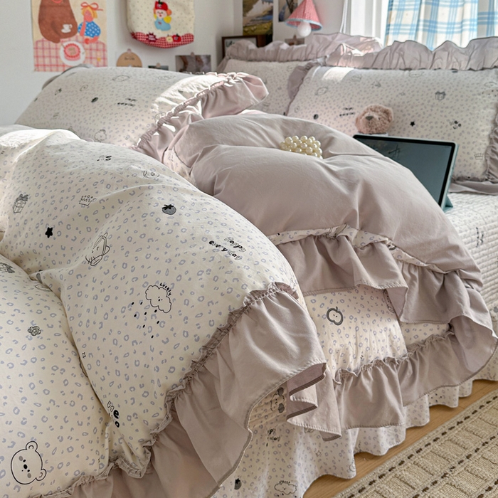 91家纺网 家纺一手货源 找家纺 富米莱（原臻工厂） 2026春夏新款仿棉A类韩系大花边床盖床裙四件套 耳机猫猫