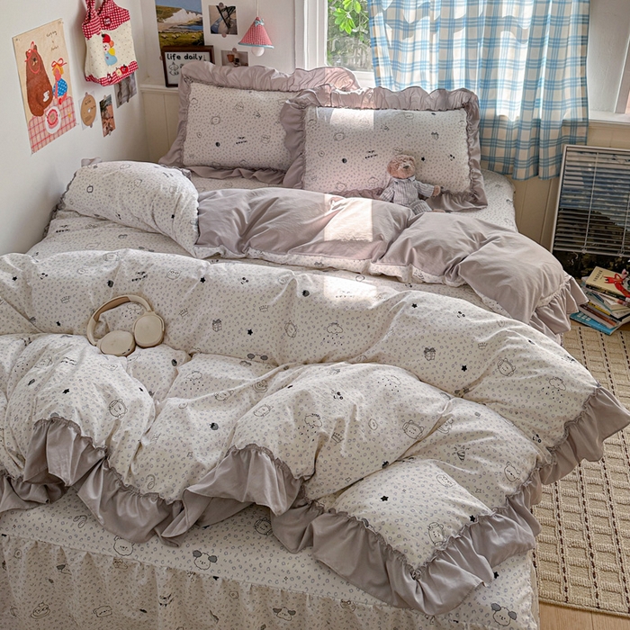 91家纺网 家纺一手货源 找家纺 富米莱（原臻工厂） 2026春夏新款仿棉A类韩系大花边床盖床裙四件套 耳机猫猫