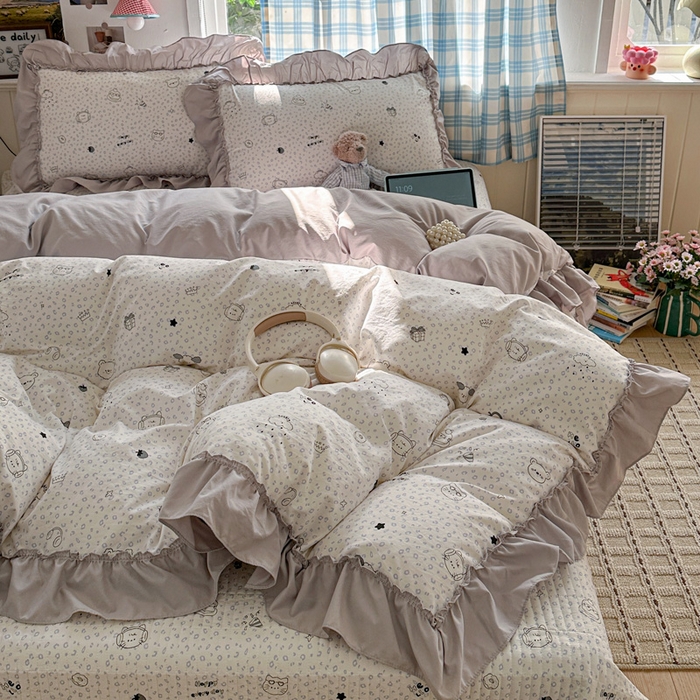 91家纺网 家纺一手货源 找家纺 富米莱（原臻工厂） 2026春夏新款仿棉A类韩系大花边床盖床裙四件套 耳机猫猫