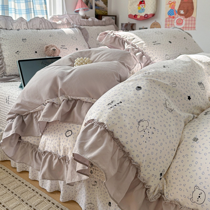 91家纺网 家纺一手货源 找家纺 富米莱（原臻工厂） 2026春夏新款仿棉A类韩系大花边床盖床裙四件套 耳机猫猫