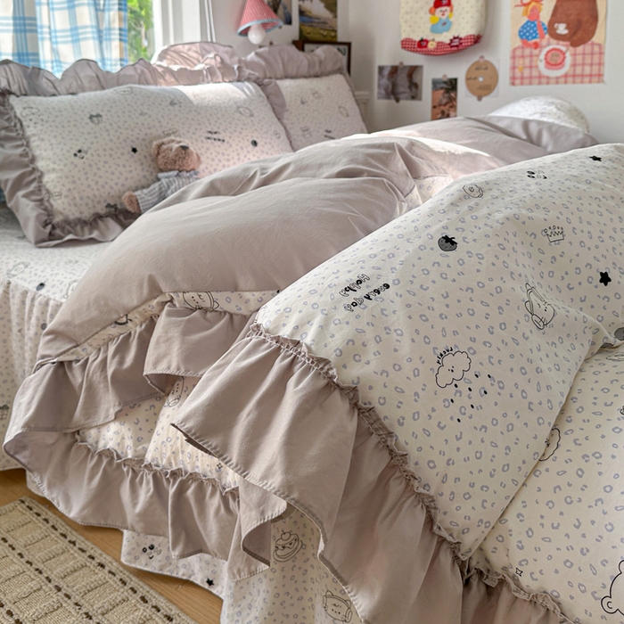 91家纺网 家纺一手货源 找家纺 富米莱（原臻工厂） 2026春夏新款仿棉A类韩系大花边床盖床裙四件套 耳机猫猫