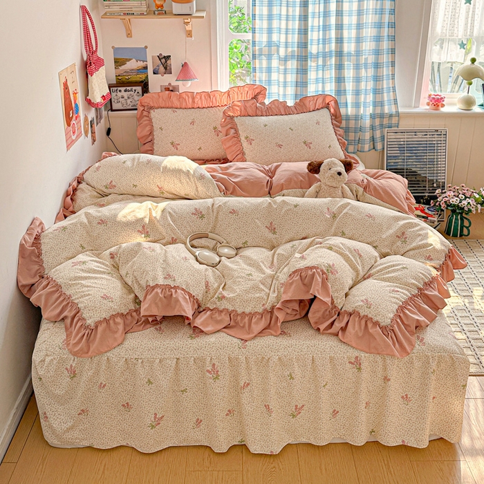 91家纺网 家纺一手货源 找家纺 富米莱（原臻工厂） 2026春夏新款仿棉A类韩系大花边床盖床裙四件套 晚樱落海