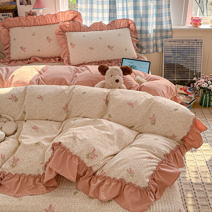 91家纺网 家纺一手货源 找家纺 富米莱（原臻工厂） 2026春夏新款仿棉A类韩系大花边床盖床裙四件套 晚樱落海