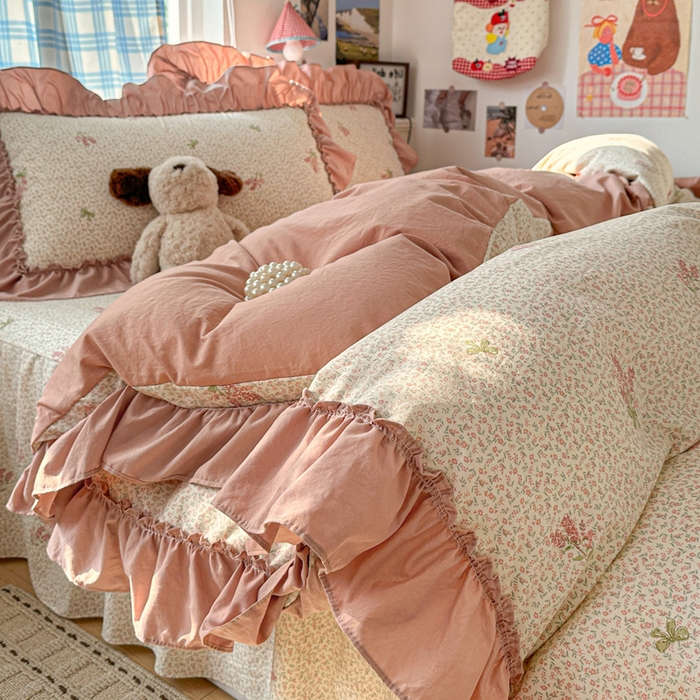 91家纺网 家纺一手货源 找家纺 富米莱（原臻工厂） 2026春夏新款仿棉A类韩系大花边床盖床裙四件套 晚樱落海