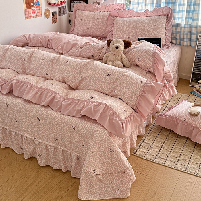 91家纺网 家纺一手货源 找家纺 富米莱（原臻工厂） 2026春夏新款仿棉A类韩系大花边床盖床裙四件套 小花粉