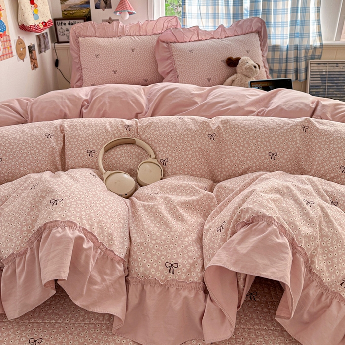 91家纺网 家纺一手货源 找家纺 富米莱（原臻工厂） 2026春夏新款仿棉A类韩系大花边床盖床裙四件套 小花粉