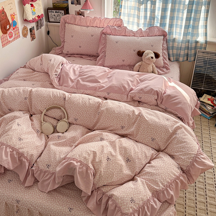 91家纺网 家纺一手货源 找家纺 富米莱（原臻工厂） 2026春夏新款仿棉A类韩系大花边床盖床裙四件套 小花粉