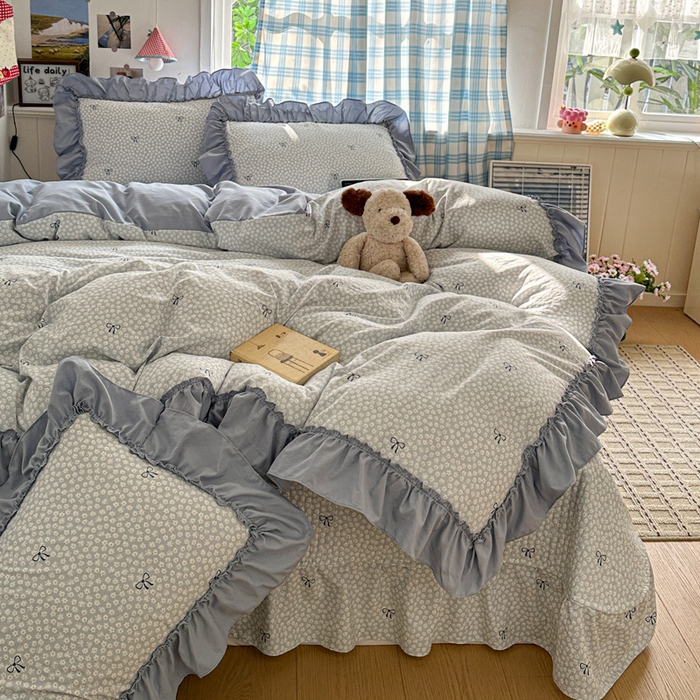 91家纺网 家纺一手货源 找家纺 富米莱（原臻工厂） 2026春夏新款仿棉A类韩系大花边床盖床裙四件套 小花蓝