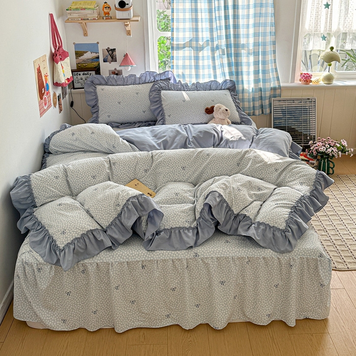 91家纺网 家纺一手货源 找家纺 富米莱（原臻工厂） 2026春夏新款仿棉A类韩系大花边床盖床裙四件套 小花蓝