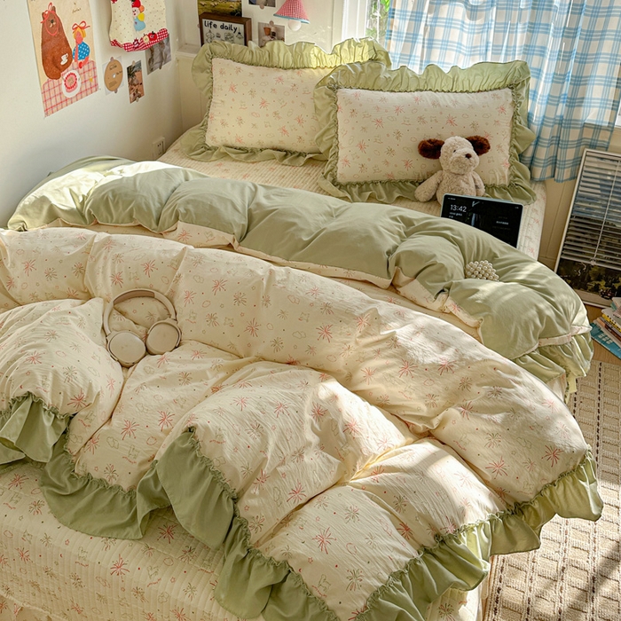 91家纺网 家纺一手货源 找家纺 富米莱（原臻工厂） 2026春夏新款仿棉A类韩系大花边床盖床裙四件套 烟火气星辰