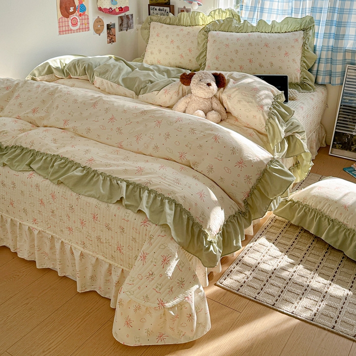 91家纺网 家纺一手货源 找家纺 富米莱（原臻工厂） 2026春夏新款仿棉A类韩系大花边床盖床裙四件套 烟火气星辰