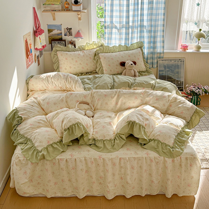 91家纺网 家纺一手货源 找家纺 富米莱（原臻工厂） 2026春夏新款仿棉A类韩系大花边床盖床裙四件套 烟火气星辰