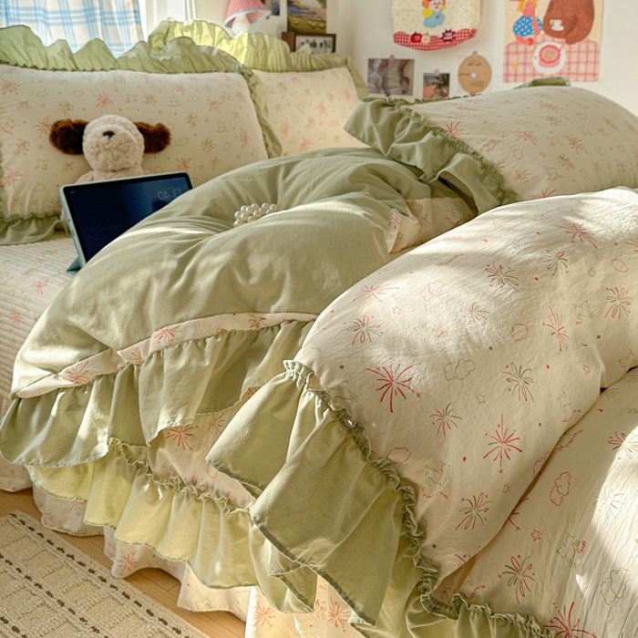 91家纺网 家纺一手货源 找家纺 富米莱（原臻工厂） 2026春夏新款仿棉A类韩系大花边床盖床裙四件套 烟火气星辰