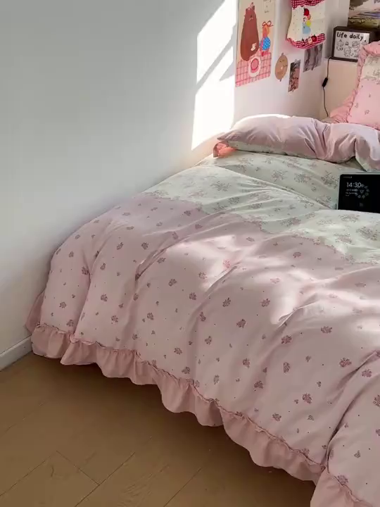 91家纺网 家纺一手货源 找家纺 富米莱（原臻工厂） 2026春夏新款仿棉A类韩系大花边床盖床裙四件套 玫瑰庄园