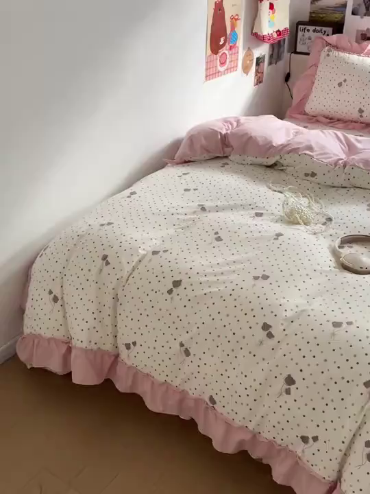 91家纺网 家纺一手货源 找家纺 富米莱（原臻工厂） 2026春夏新款仿棉A类韩系大花边床盖床裙四件套 波点汽球