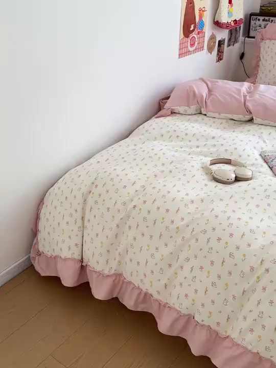 91家纺网 家纺一手货源 找家纺 富米莱（原臻工厂） 2026春夏新款仿棉A类韩系大花边床盖床裙四件套 小杏芙