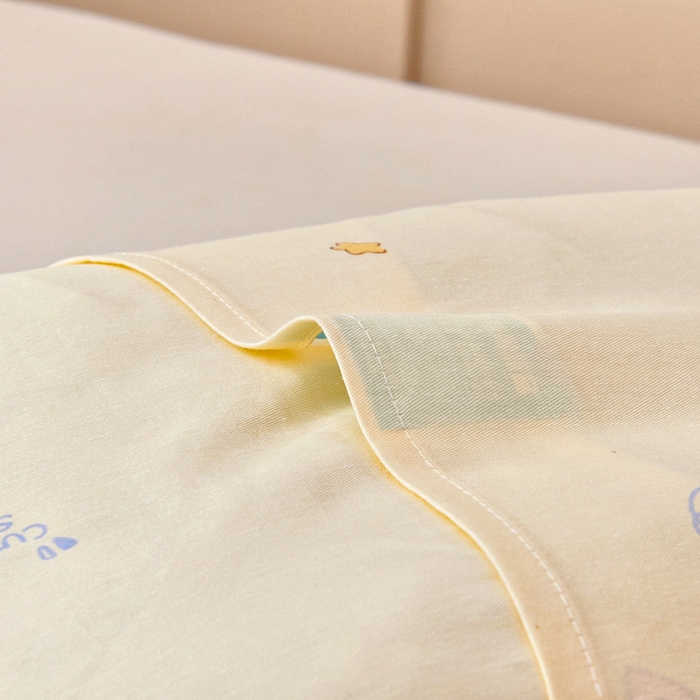 91家纺网 家纺一手货源 找家纺 鱼宝2026新款全棉幼儿园套件--萌趣系列 度假恐龙