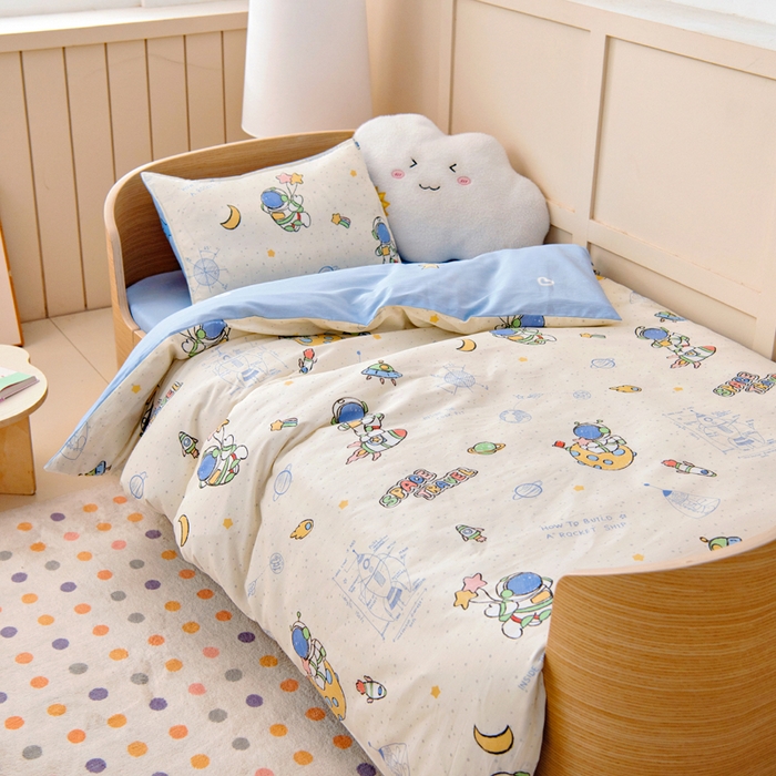 91家纺网 家纺一手货源 找家纺 鱼宝2026新款全棉幼儿园套件--萌趣系列 奇妙宇宙