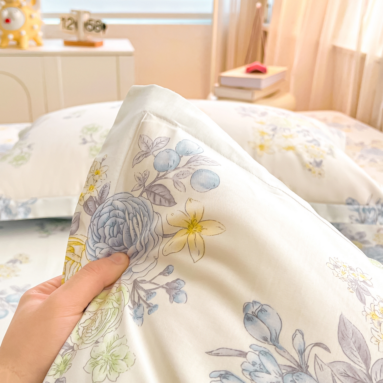 91家纺网 家纺一手货源 找家纺 珂博家纺 2026新款12868全棉纯棉小清新印花系列单品被套 晨曦花露