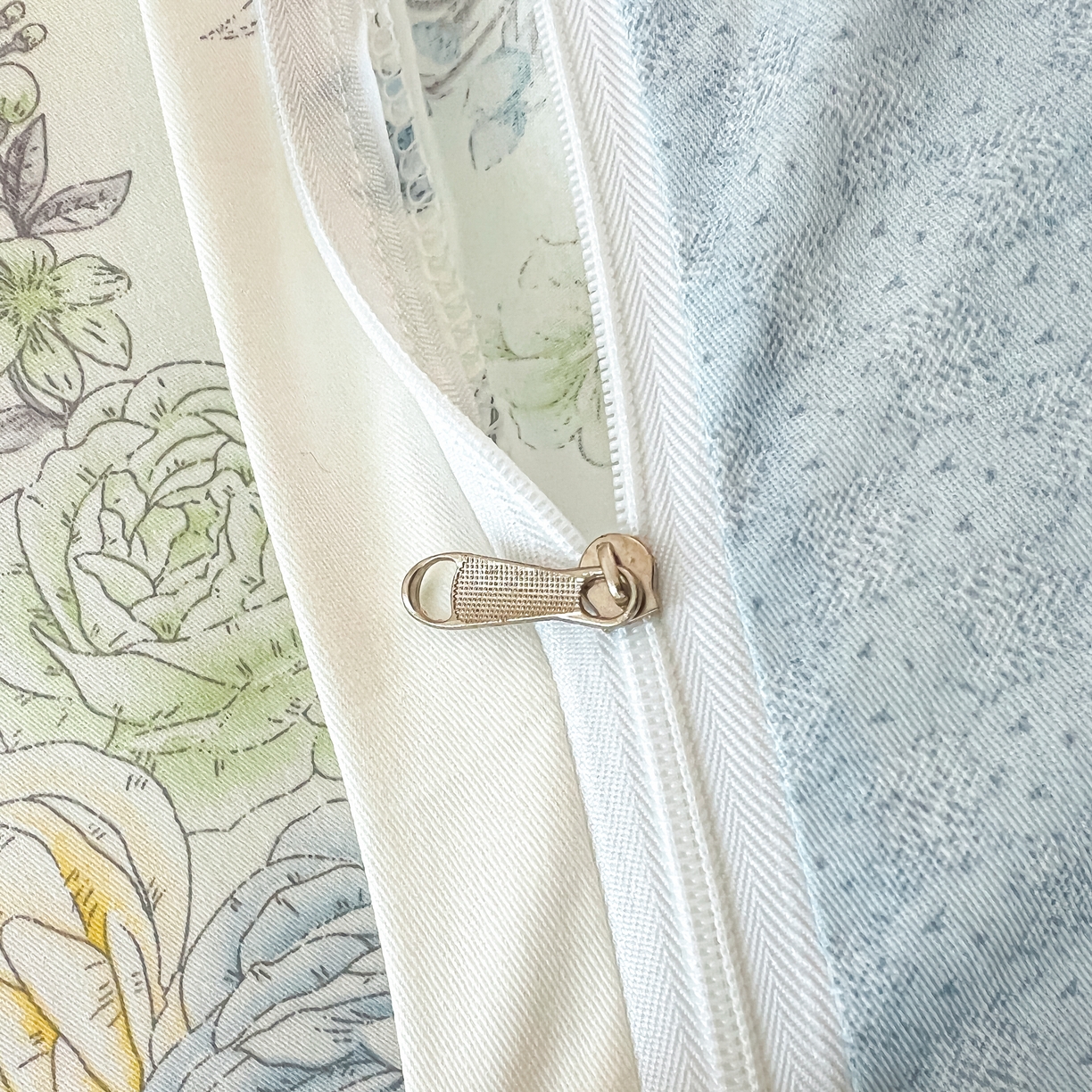 91家纺网 家纺一手货源 找家纺 珂博家纺 2026新款12868全棉纯棉小清新印花系列单品被套 晨曦花露