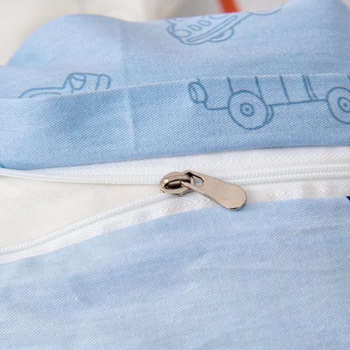 91家纺网 家纺一手货源 找家纺 鱼宝2026新款全棉幼儿园套件--萌趣系列 阳光车队