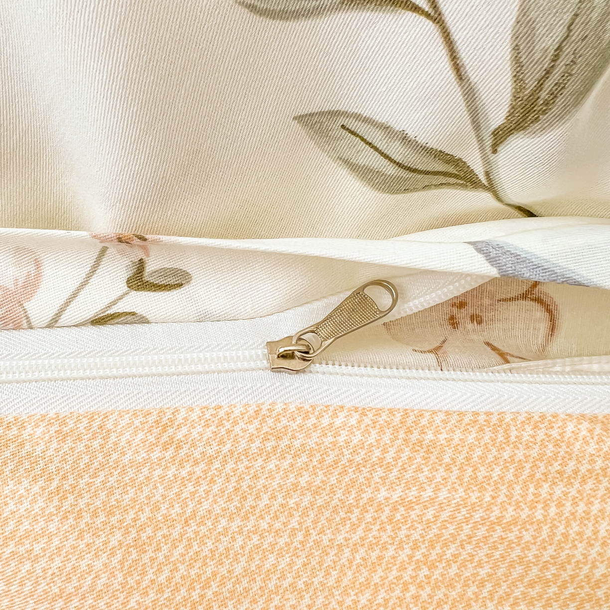 91家纺网 家纺一手货源 找家纺 珂博家纺 2026新款12868全棉纯棉小清新印花系列单品被套 花枝印象