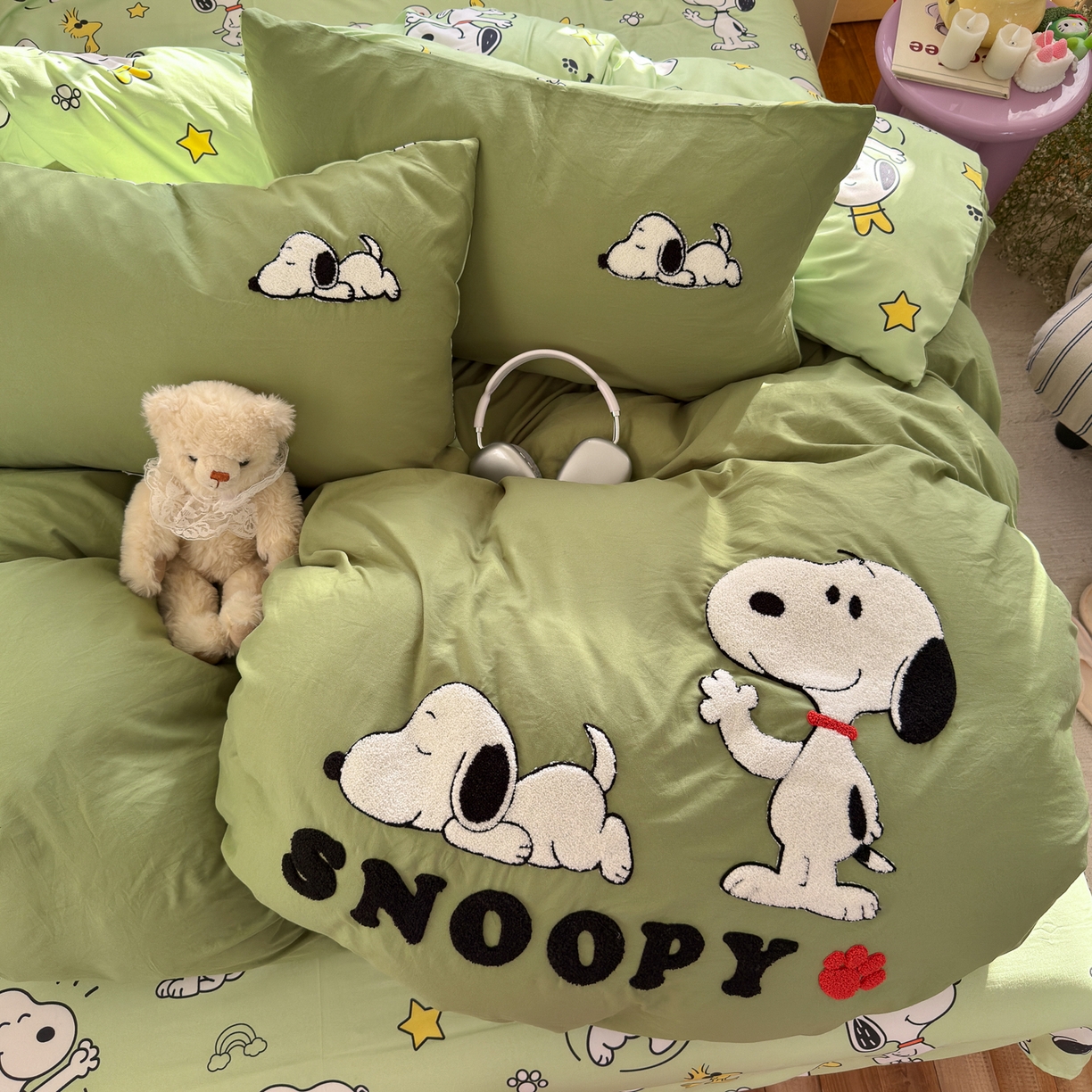 91家纺网 家纺一手货源 找家纺 优卡迪家纺馆 2026新款水洗棉印加绣四件套 花生布丁狗-茶绿