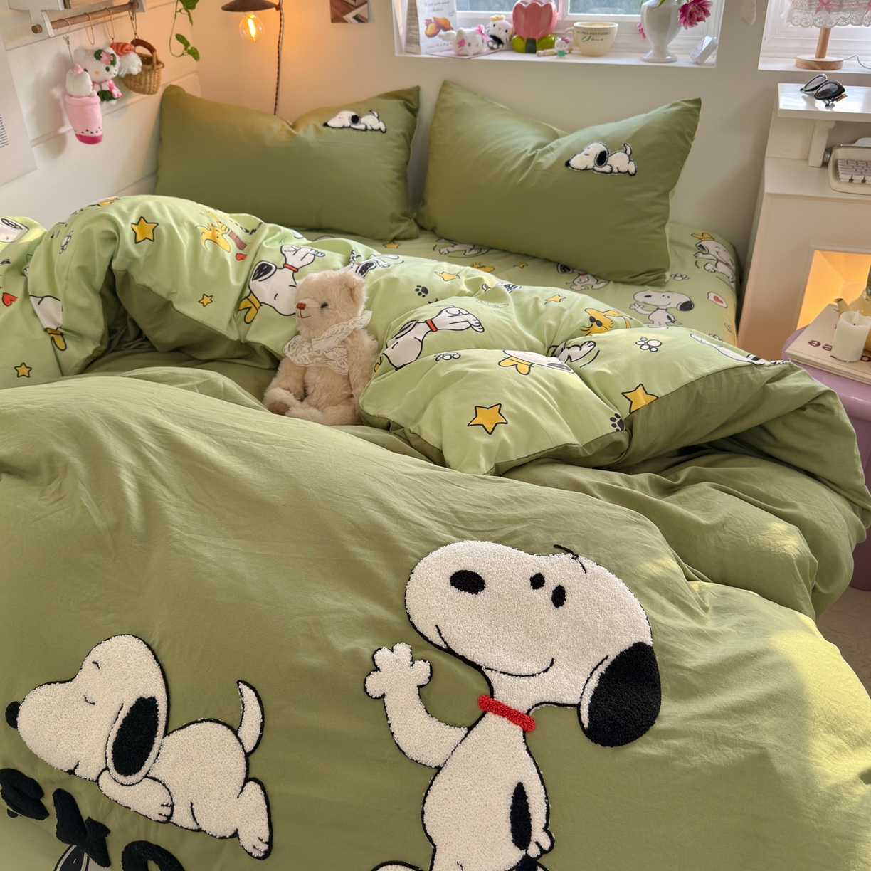 91家纺网 家纺一手货源 找家纺 优卡迪家纺馆 2026新款水洗棉印加绣四件套 花生布丁狗-茶绿