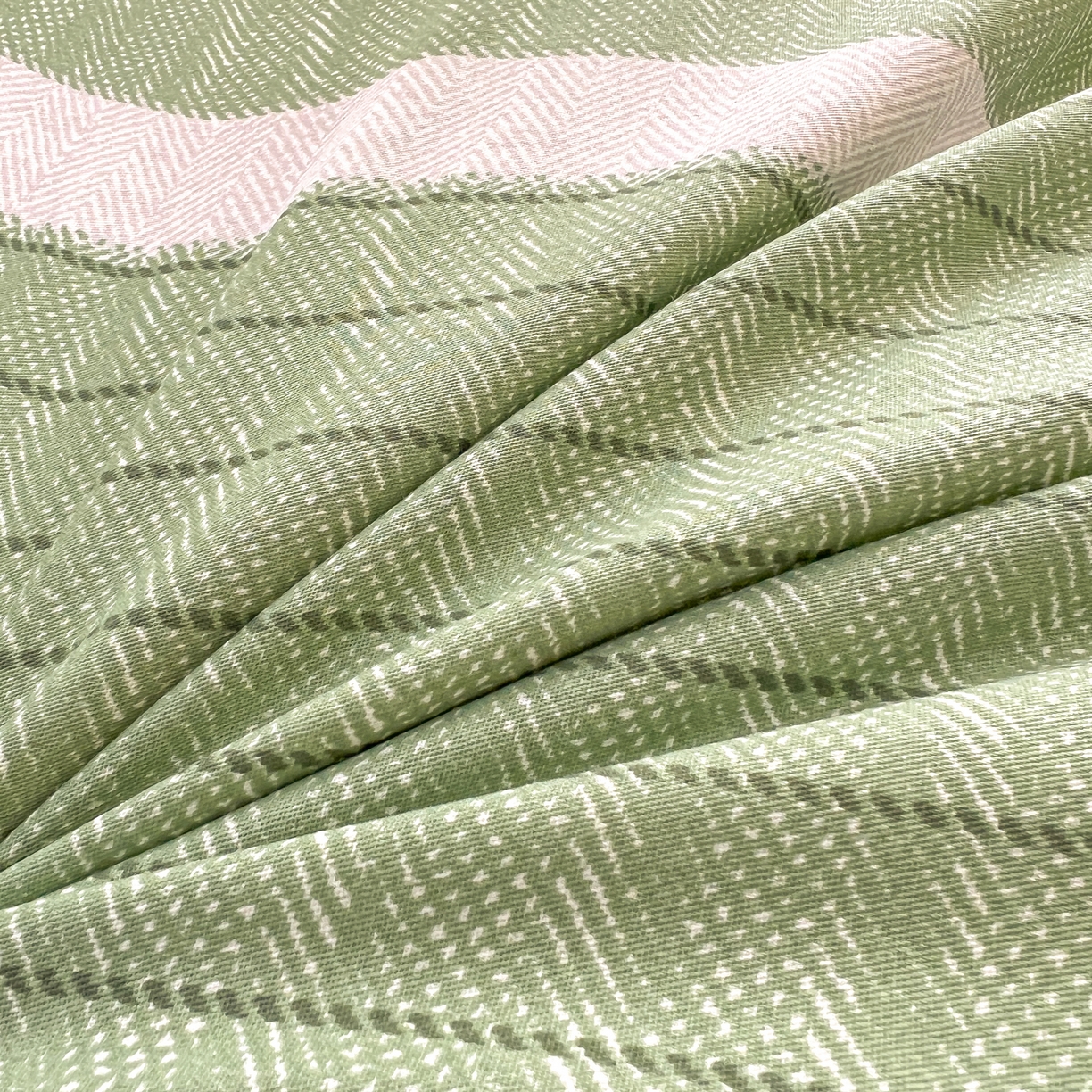 91家纺网 家纺一手货源 找家纺 珂博家纺 2026新款12868全棉纯棉小清新印花系列单品被套 青春律动