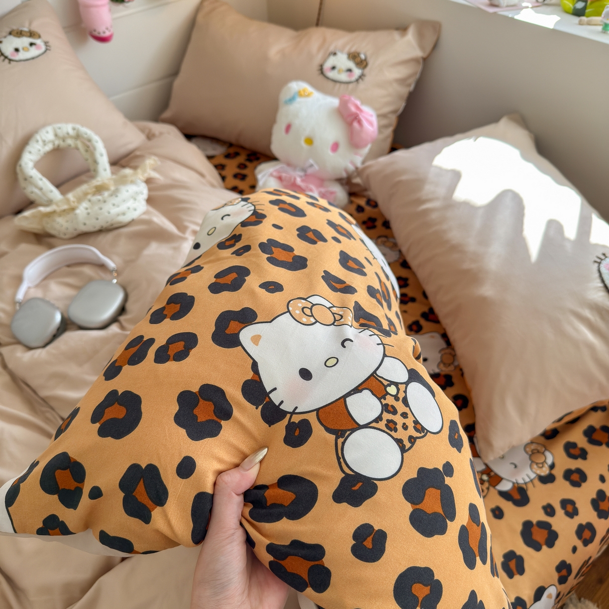 91家纺网 家纺一手货源 找家纺 优卡迪家纺馆 2026新款水洗棉印加绣四件套 豹纹KT-奶杏