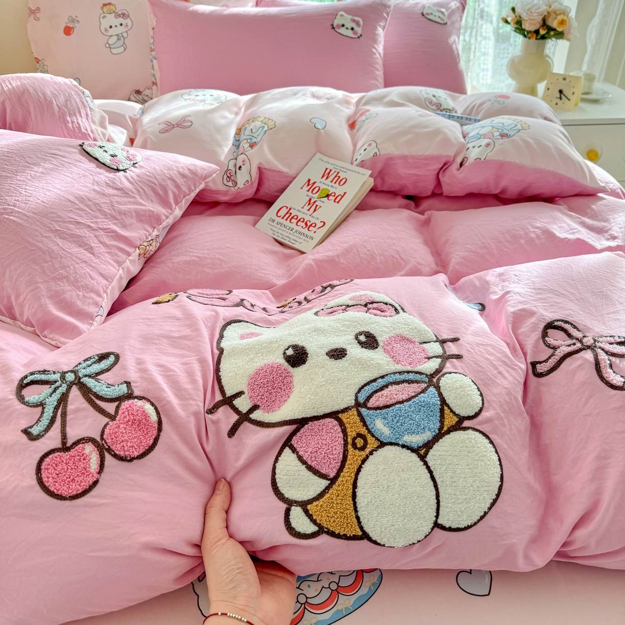 91家纺网 家纺一手货源 找家纺 优卡迪家纺馆 2026新款水洗棉印加绣四件套 蛋糕KT-浅粉