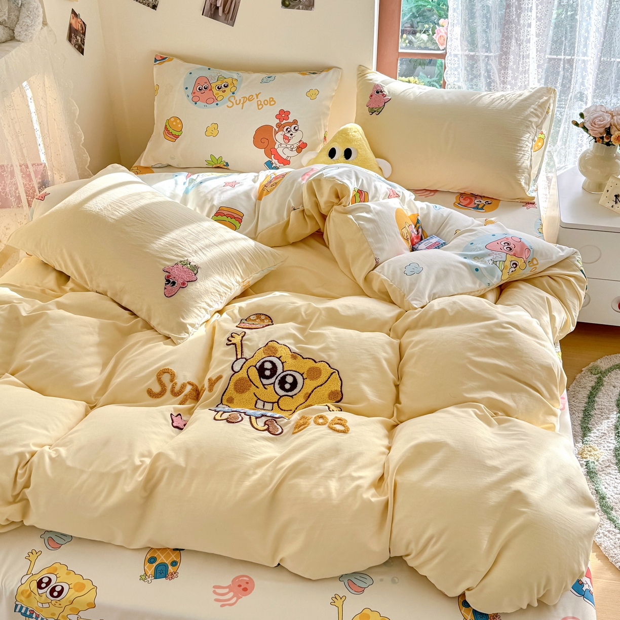 91家纺网 家纺一手货源 找家纺 优卡迪家纺馆 2026新款水洗棉印加绣四件套 海绵宝宝-奶黄