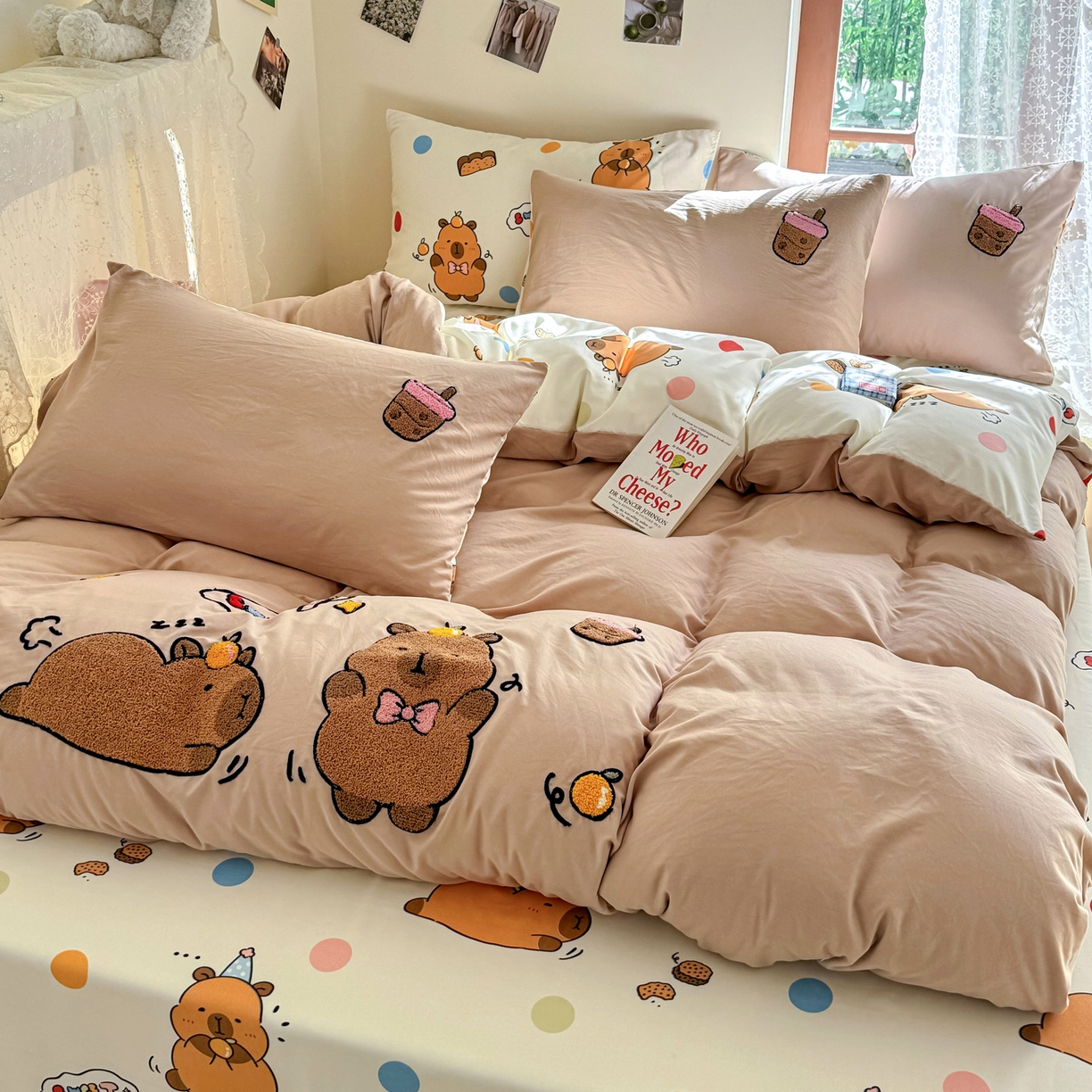 91家纺网 家纺一手货源 找家纺 优卡迪家纺馆 2026新款水洗棉印加绣四件套 卡皮巴拉-杏色