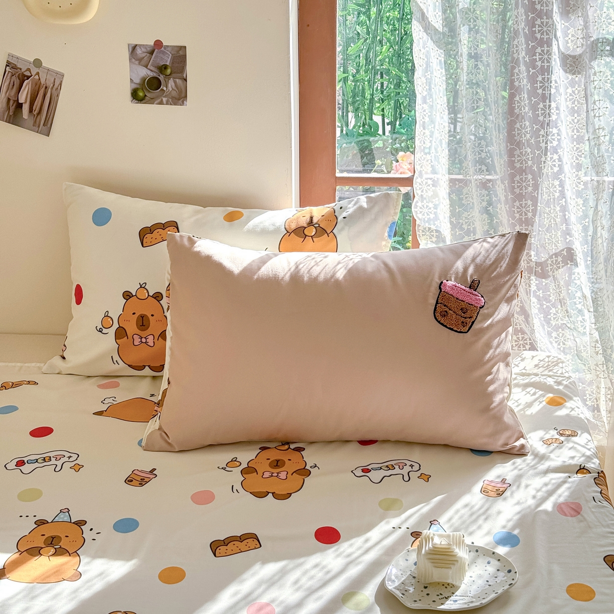 91家纺网 家纺一手货源 找家纺 优卡迪家纺馆 2026新款水洗棉印加绣四件套 卡皮巴拉-杏色