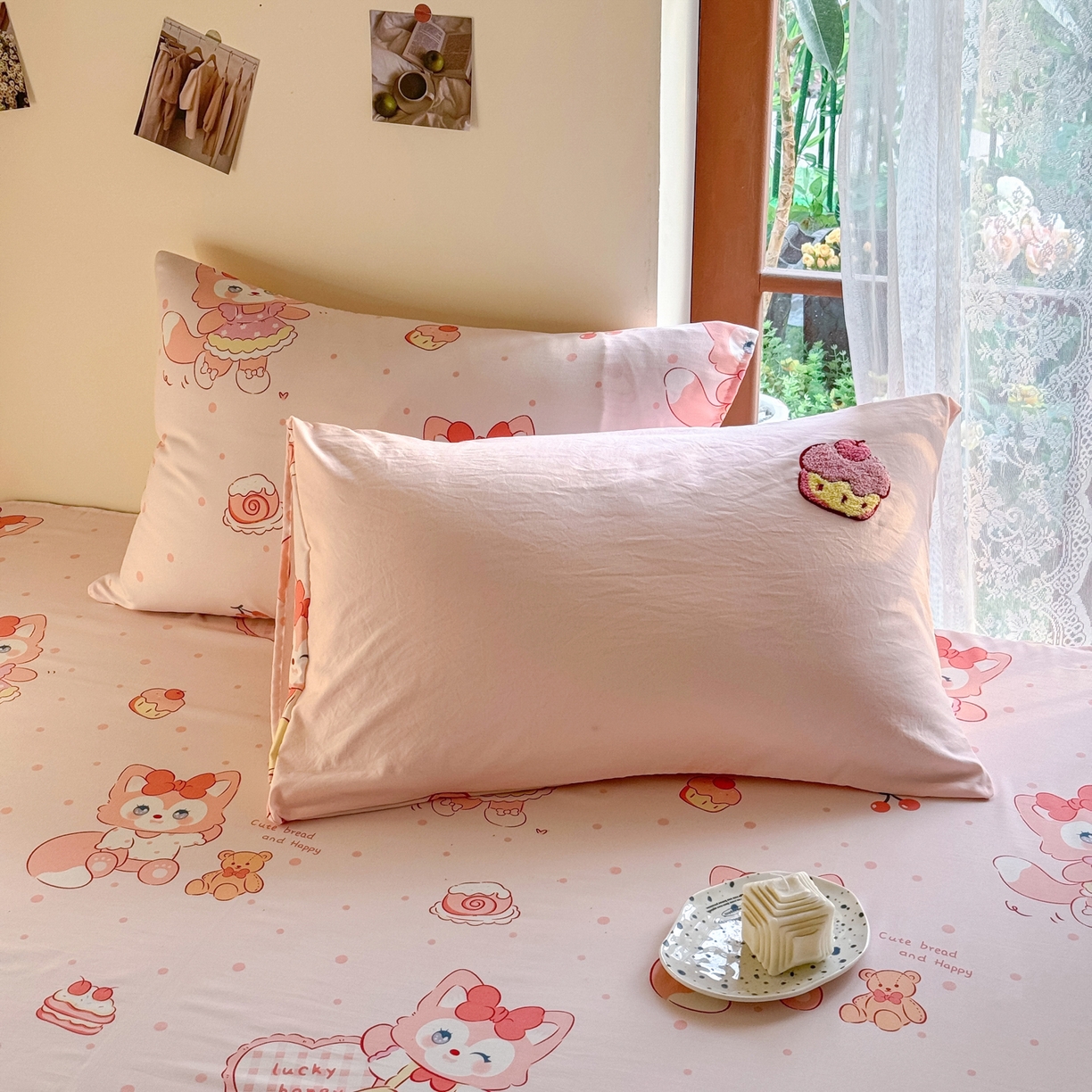 91家纺网 家纺一手货源 找家纺 优卡迪家纺馆 2026新款水洗棉印加绣四件套 玲娜-玉粉