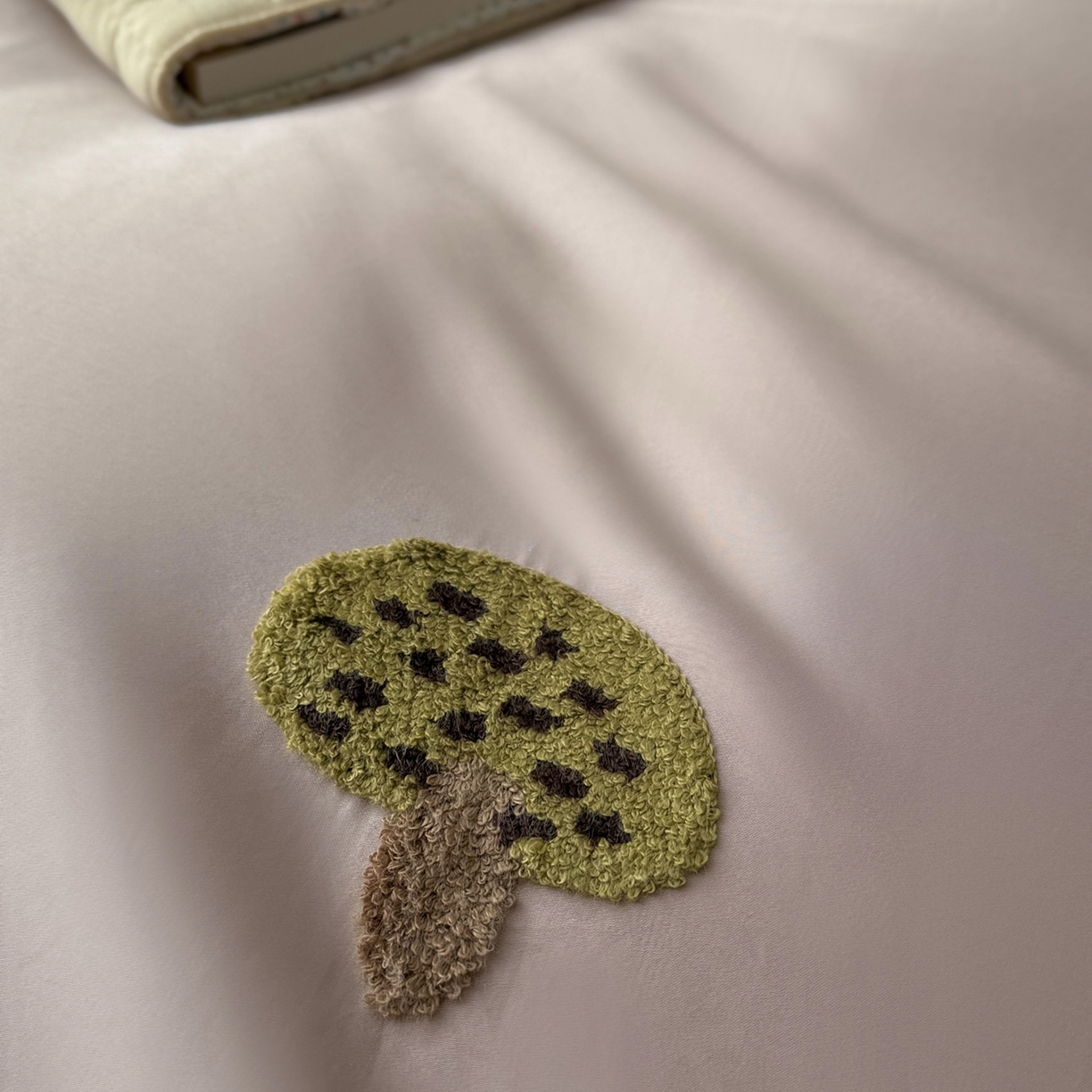 91家纺网 家纺一手货源 找家纺 （总）鹿班家居 2026春季新品100S长绒棉毛巾绣系列四件套-午后（标准会员-20元）