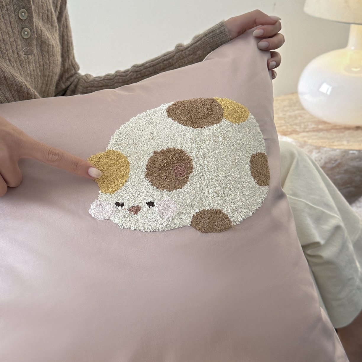 91家纺网 家纺一手货源 找家纺 （总）鹿班家居 2026春季新品100S长绒棉毛巾绣系列四件套-午后（标准会员-20元）