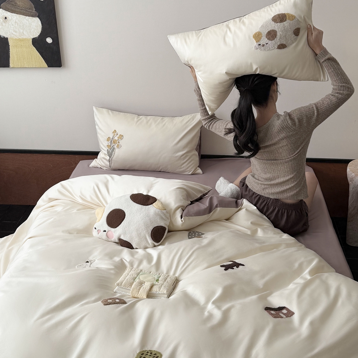 91家纺网 家纺一手货源 找家纺 鹿班家居 2026春季新品100S长绒棉毛巾绣系列四件套-午后（标准会员-20元） 午后-白紫