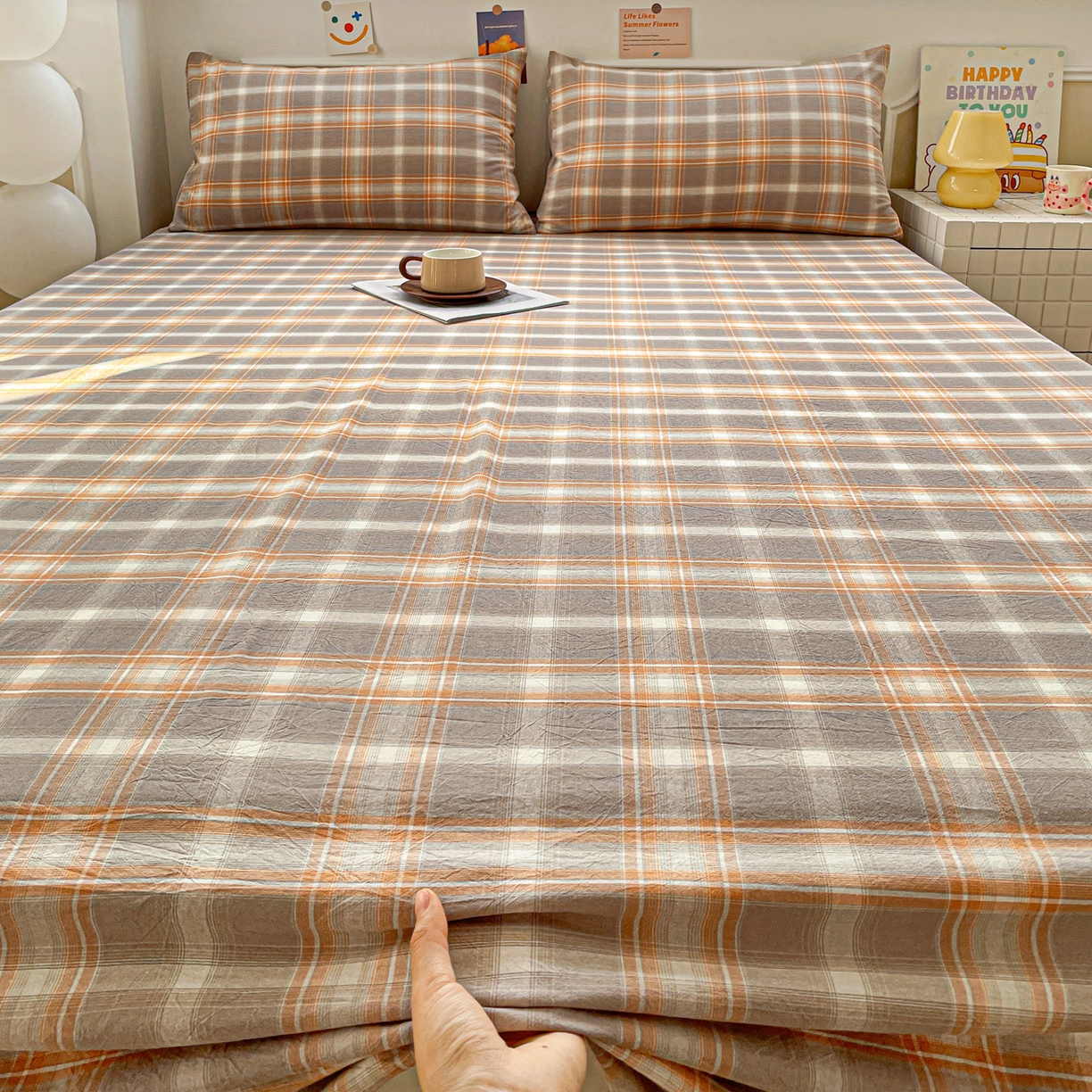 91家纺网 家纺一手货源 找家纺 柠萌家居 2026新款全棉A类色织水洗棉母婴级简约格子三件套床单 诺卡-咖