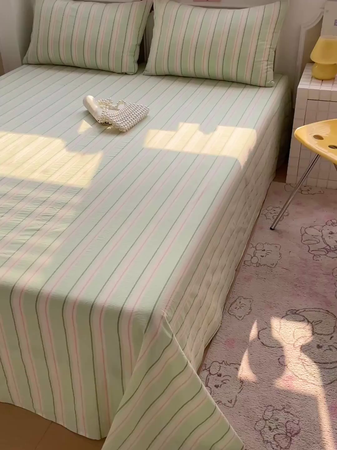 91家纺网 家纺一手货源 找家纺 柠萌家居 2026新款全棉A类色织水洗棉母婴级简约格子三件套床单 倾城-绿