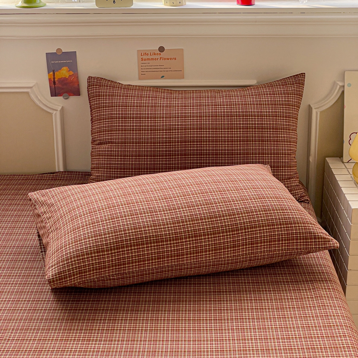 91家纺网 家纺一手货源 找家纺 柠萌家居 2026新款全棉A类色织水洗棉母婴级简约格子三件套床单 苏格兰-红