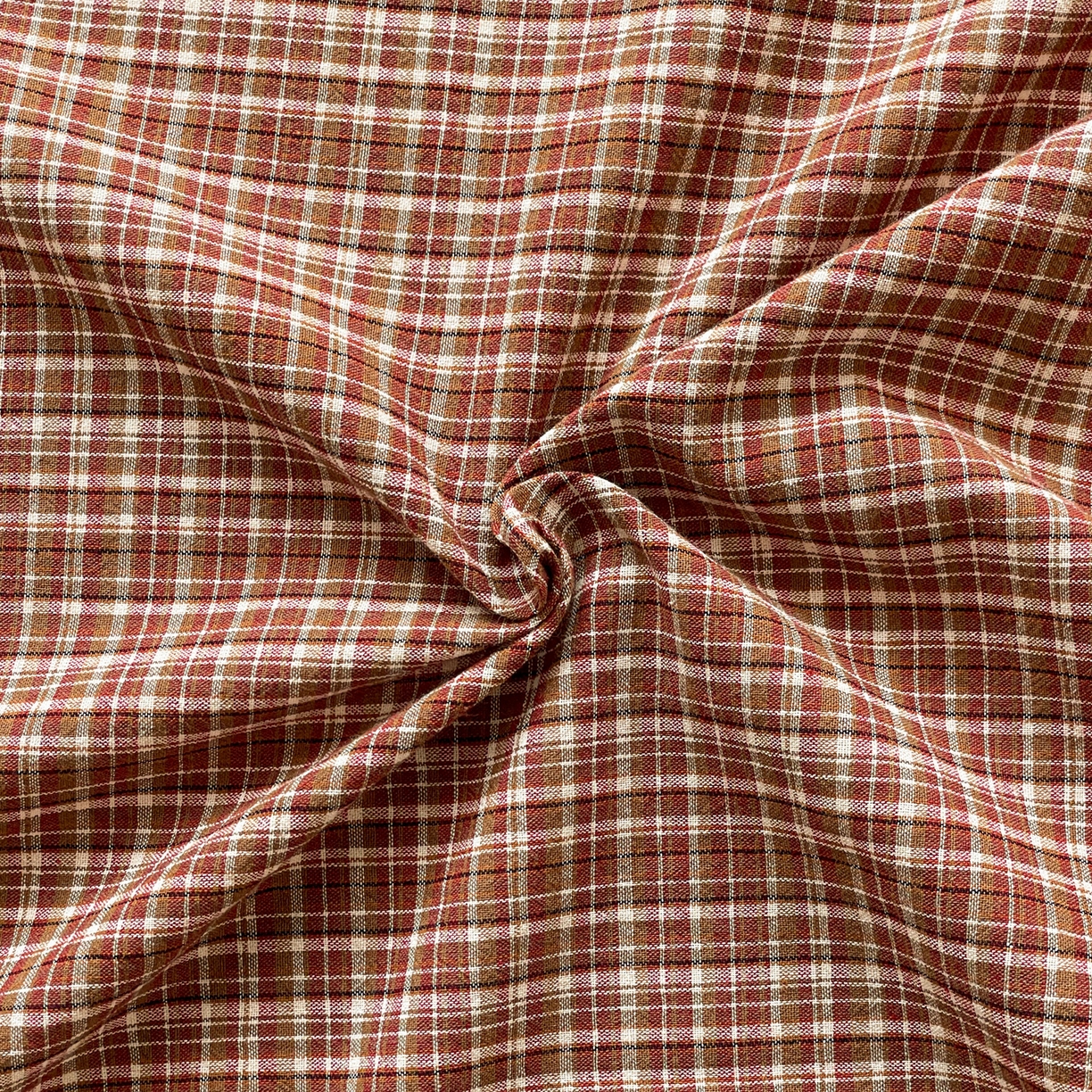 91家纺网 家纺一手货源 找家纺 柠萌家居 2026新款全棉A类色织水洗棉母婴级简约格子三件套床单 苏格兰-红